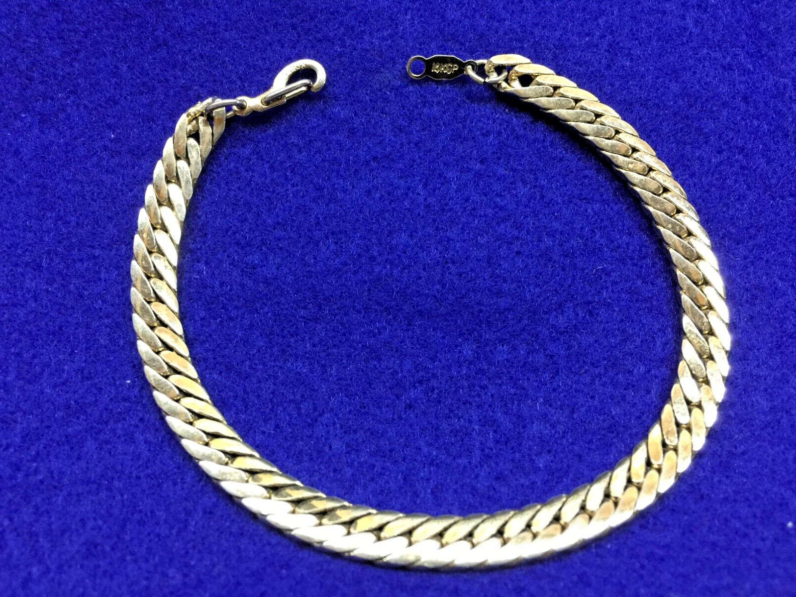Beautiful Vintage Korea 14 Karat Gold Plate Herringbone Bracelet 7″!
