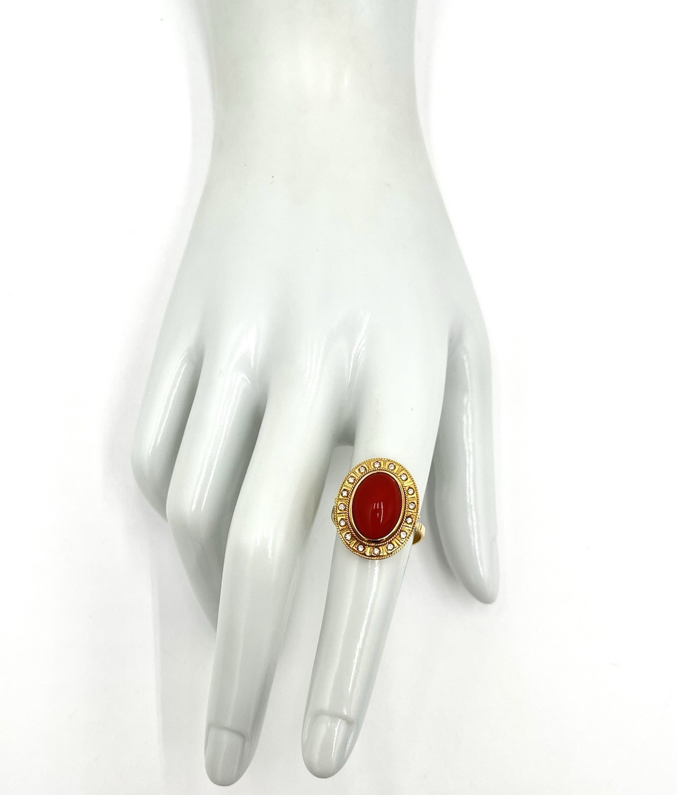 18Kt Gold Red Coral Mediterranean Natural Diamonds Cabochon Ring 14x10mm