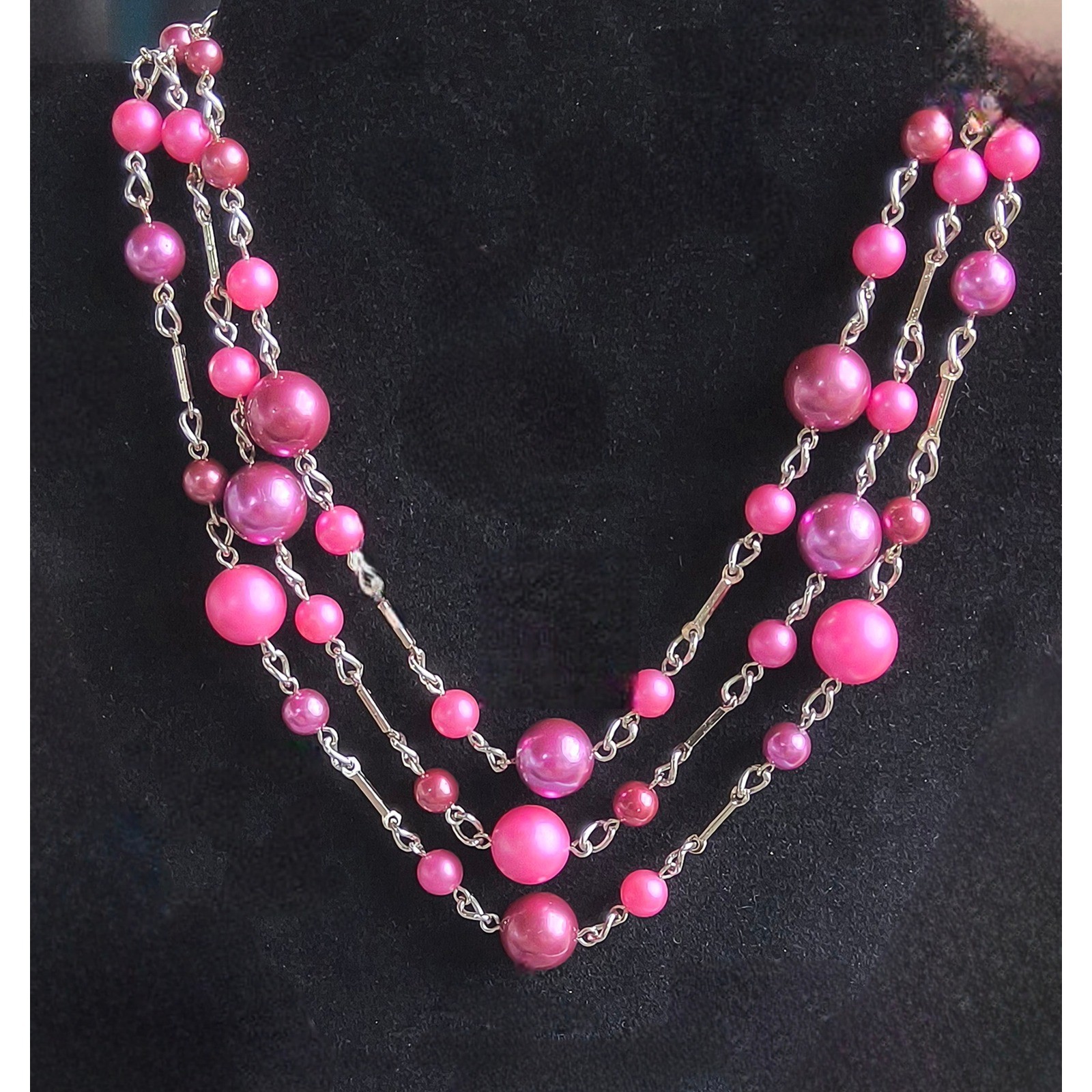Vintage Japan 3 Strand Pink Plum Glass Bead Necklace Satin Gold Tone 14″-17″