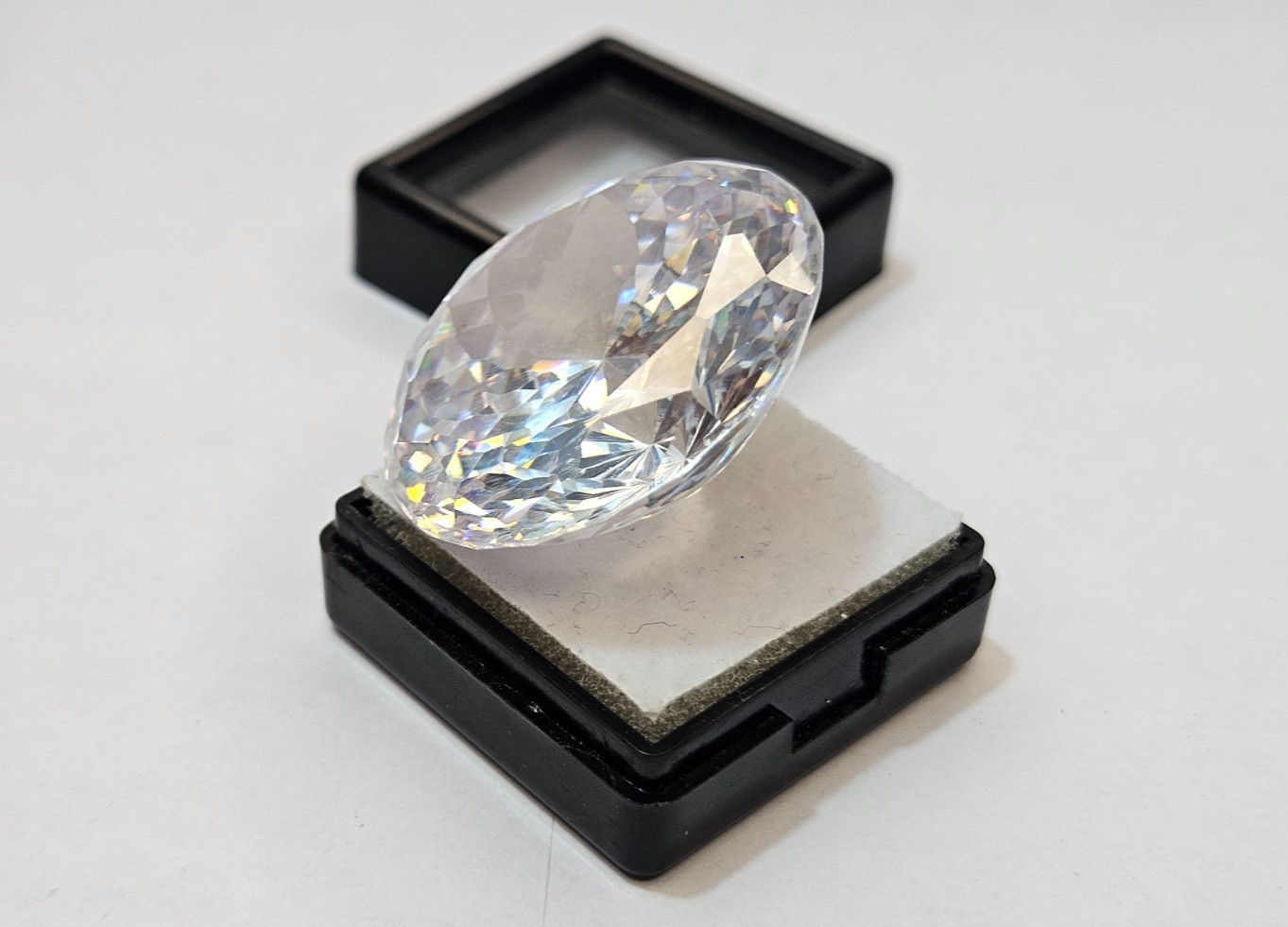 White Round Cut Zircon Cambodia 140.10 Ct Loose EGL Certified Gemstone FR-144