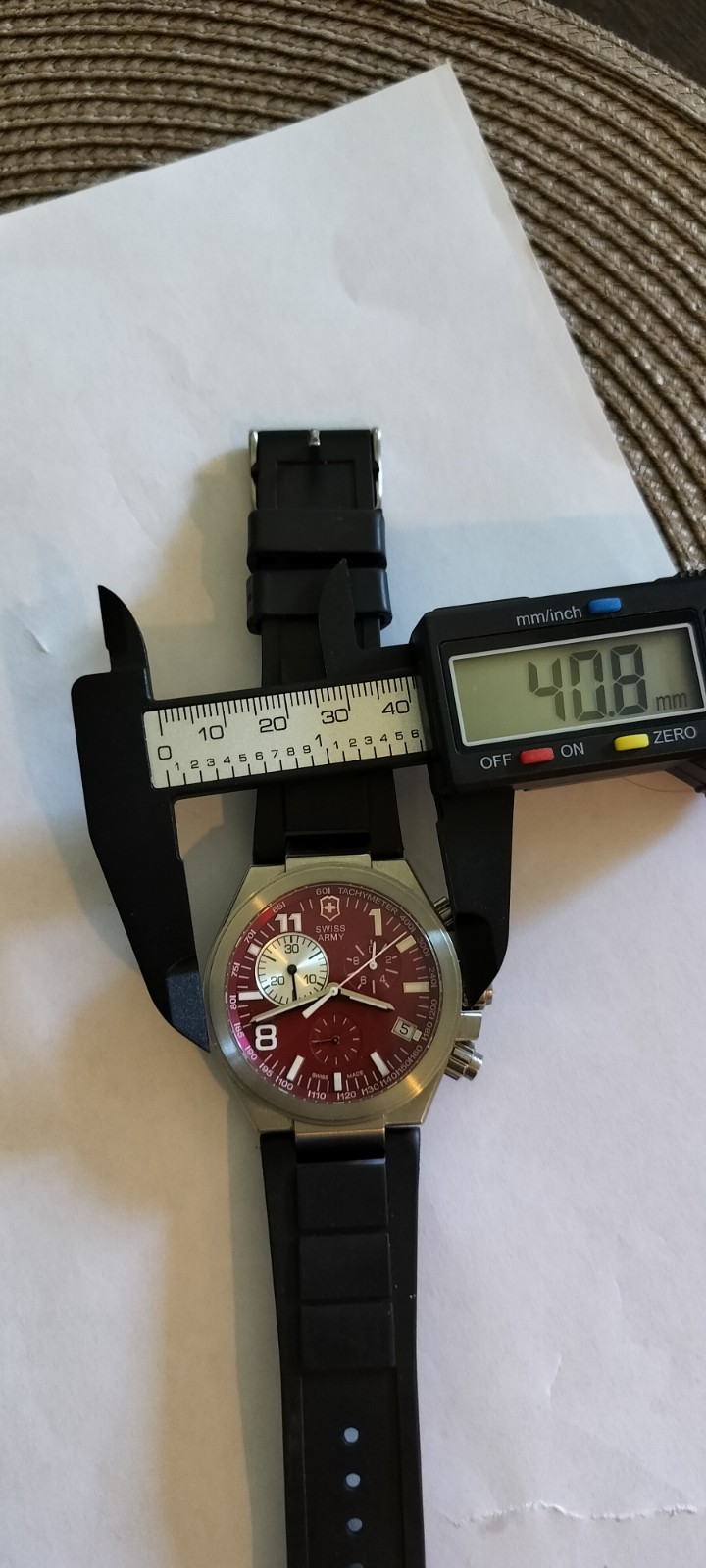 Beautiful Swiss Army Convoy Chronograph 241159. New Battery. 40-41mm X 12.9mm