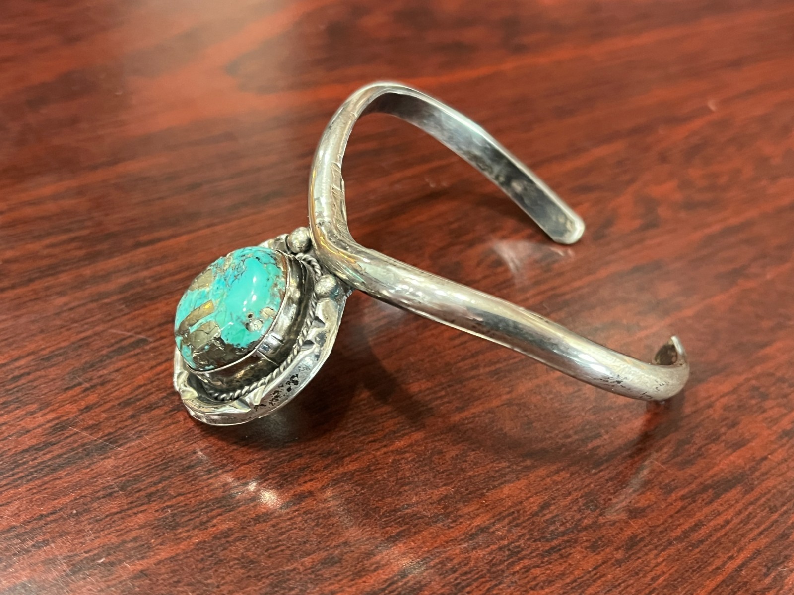 Native American Sterling Silver Turquoise Cuff Bracelet 6.25″ 25.0 Grams