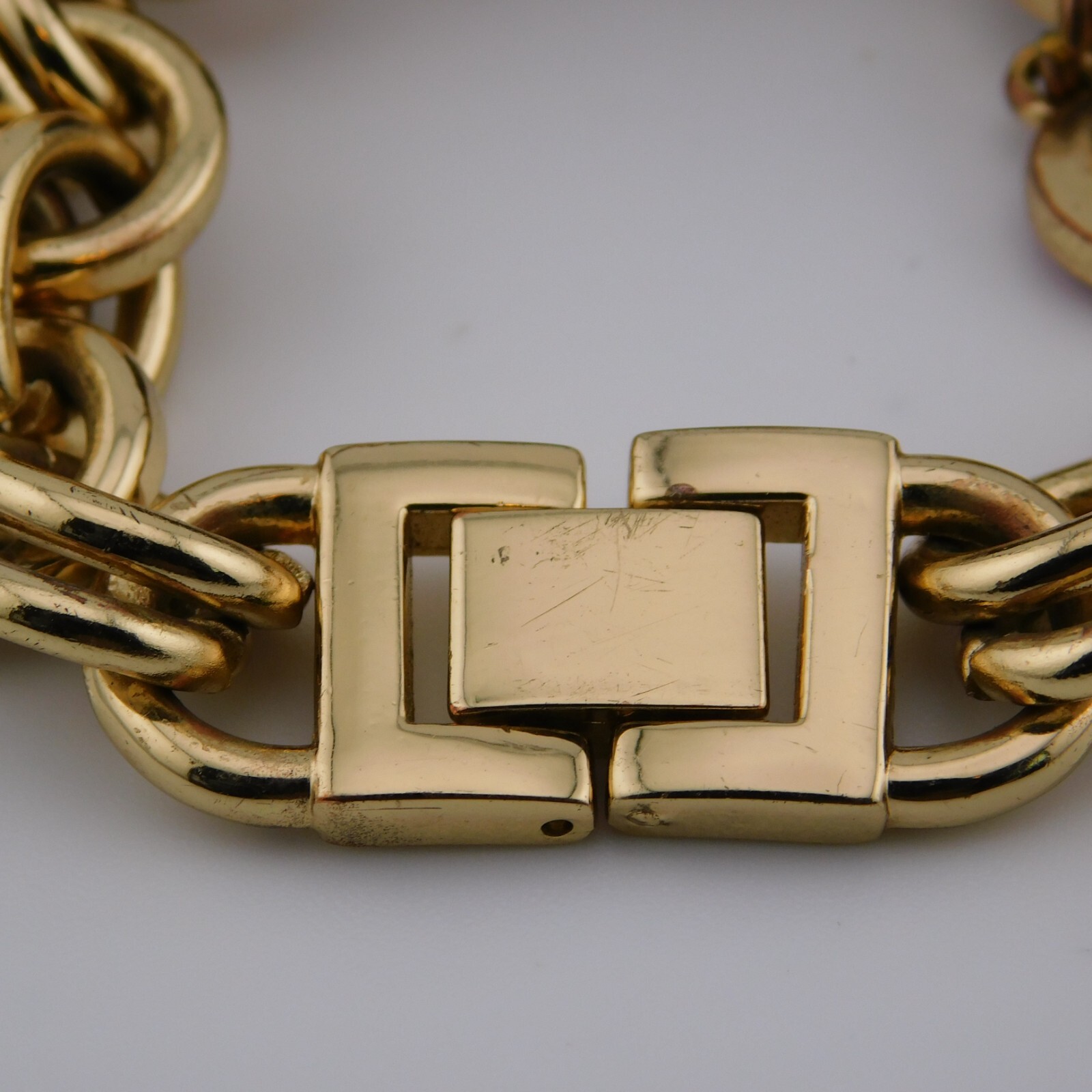 ACCUTIME WATCH CORP. Charm Bracelet Women’s Watch Sz. 6 1/2″ New Battery