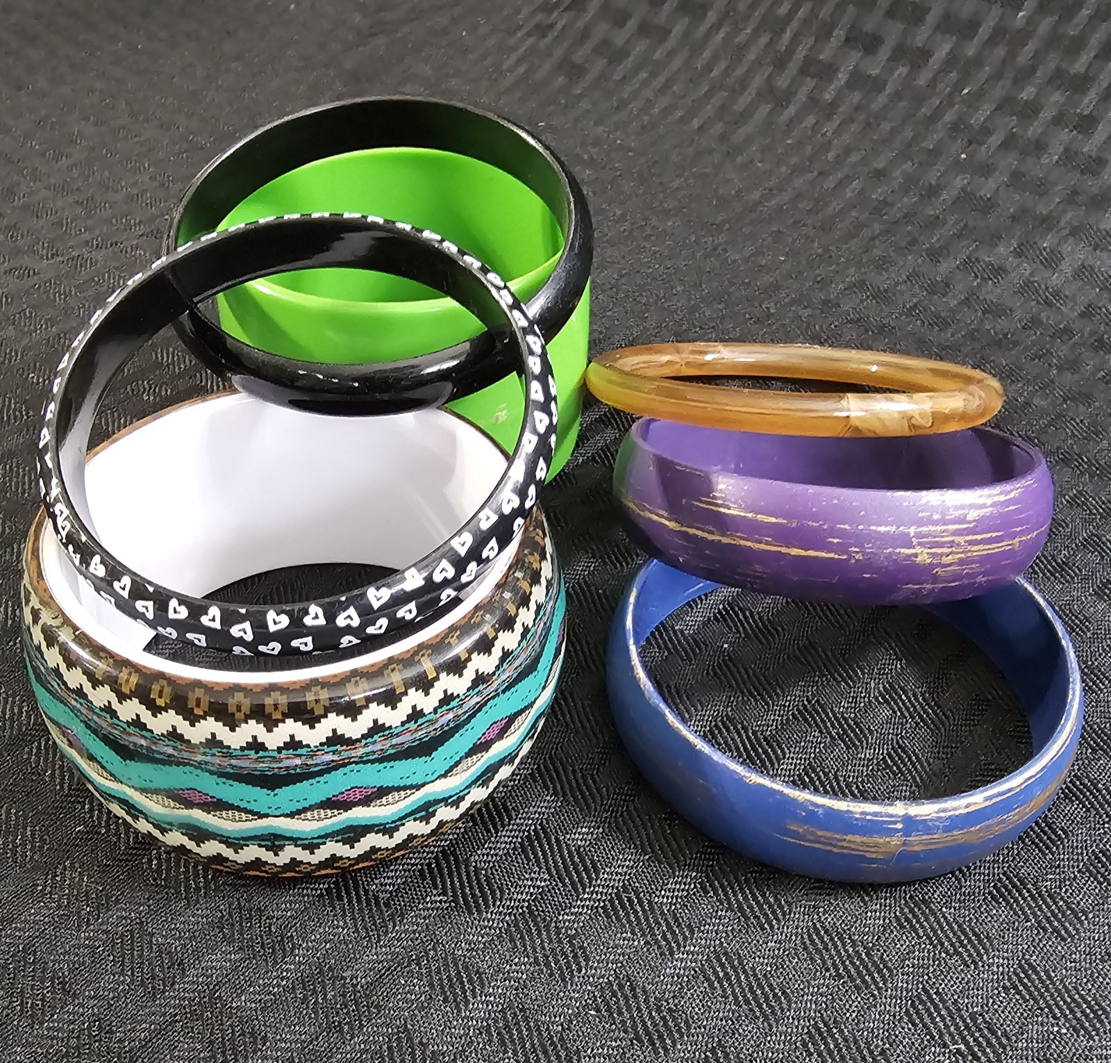 Vintage Lucite Acrylic Resin Plastic Bangle Bracelets Lot Of 7 Multi Color