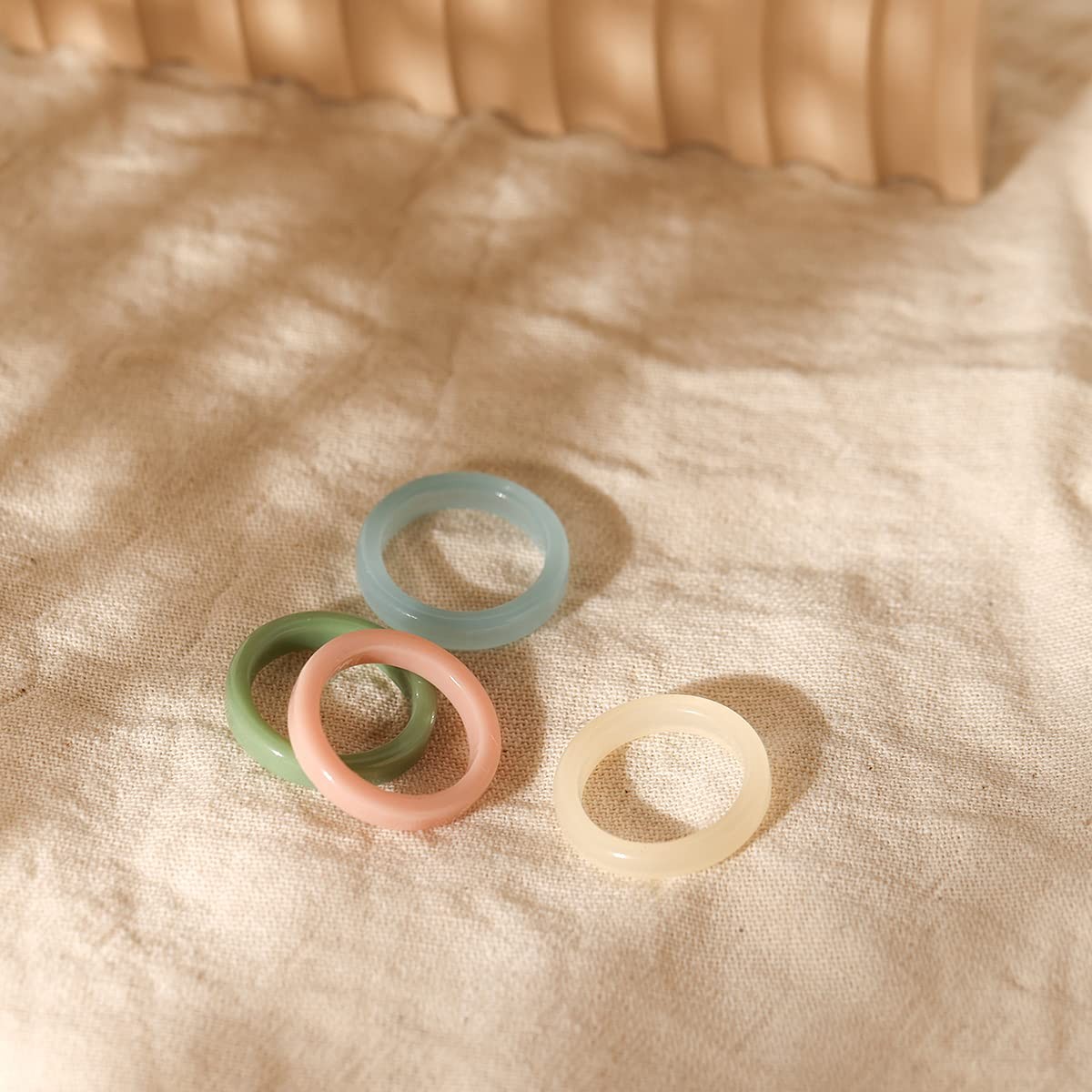 Resin Acrylic Plastic Knuckle Rings for , Chunky Trendy Colorful Stackable Je…