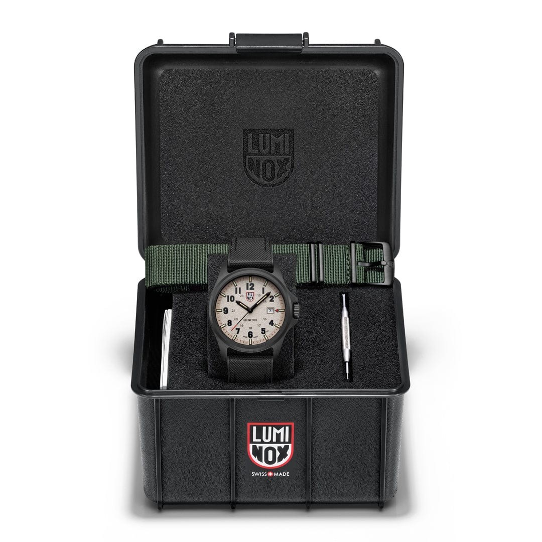 Luminox Men’s Atacama Field Sapphire Quartz Watch – XL.1971.SET NEW