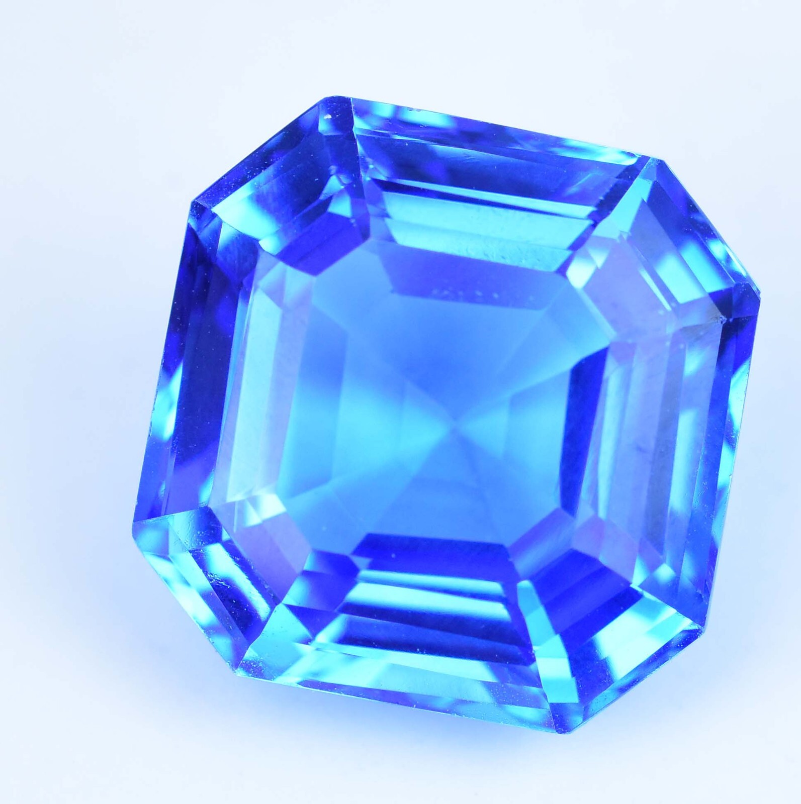 26.15 Ct Natural Rare Lustrous Blue Tanzanite Certified Flawless Loose Gemstone