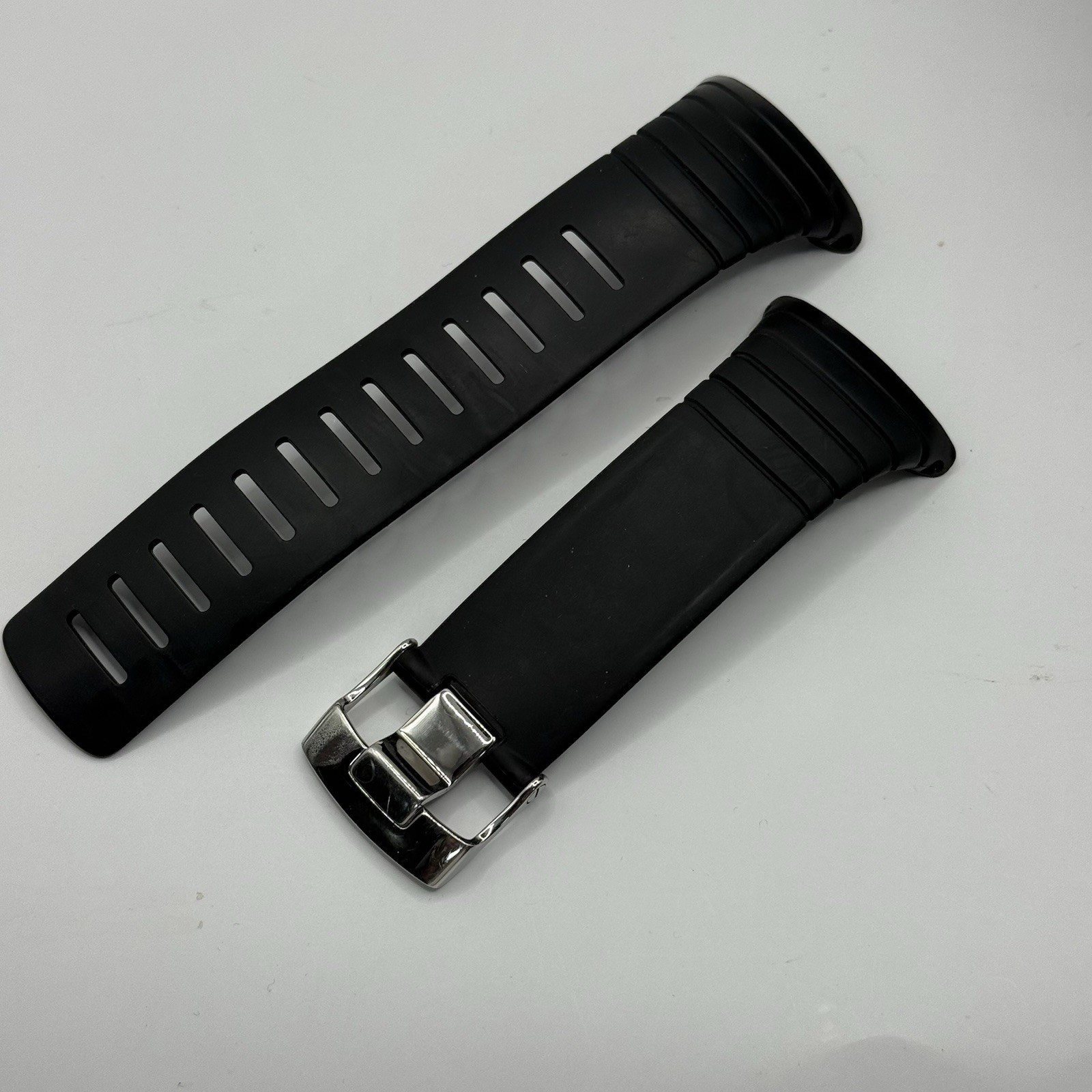 Suunto Core Men’s Black Watch Orange 2nd Band W/New Battery Altimeter Barometer