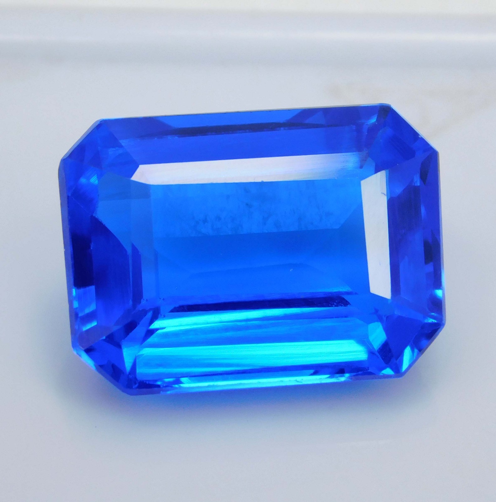 Top Quality Natural 9.85 Ct Cornflower Blue Spinel Ceylon Emerald Cut Loose Gems