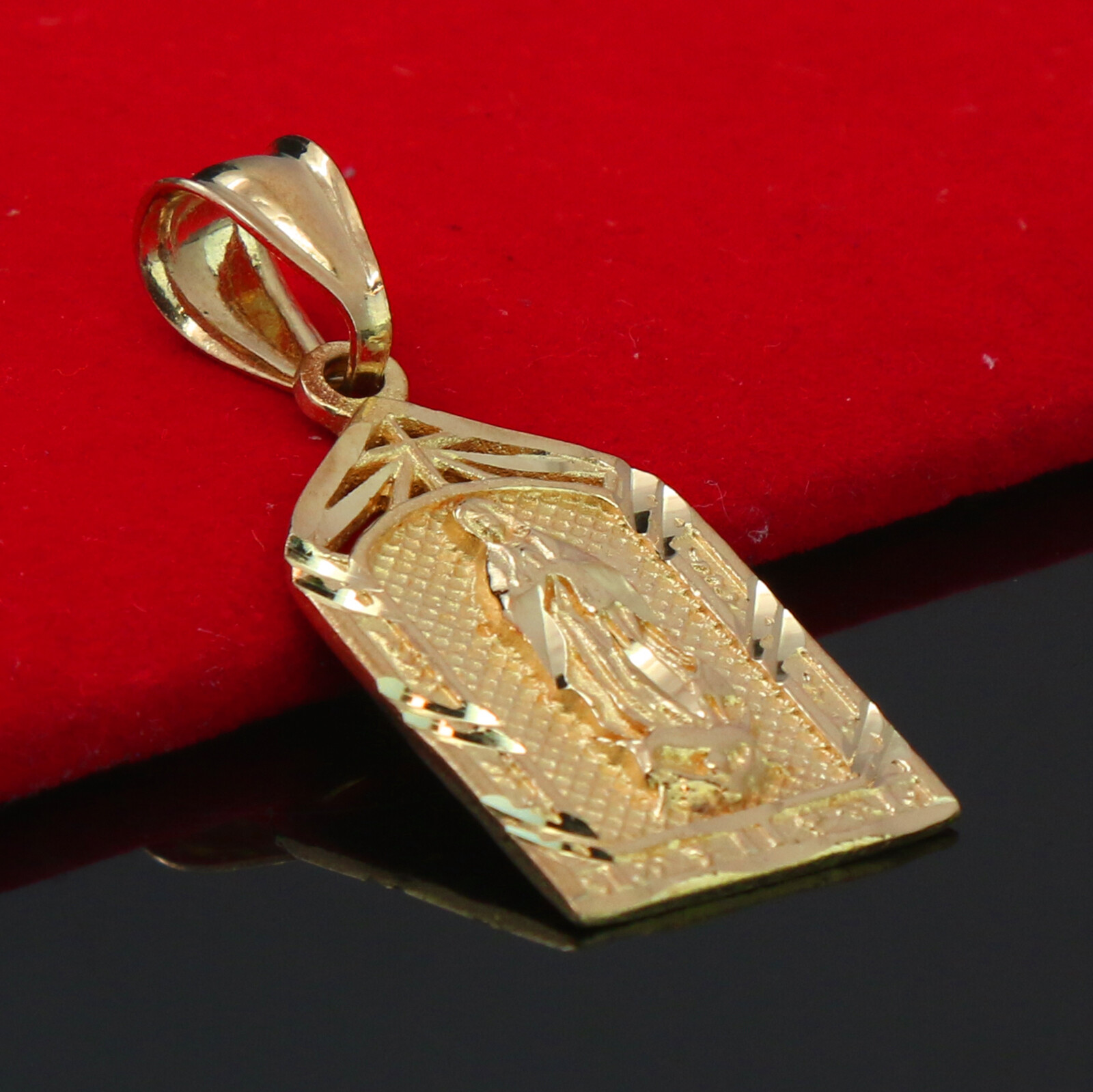 Virgin Mary Temple 14k Gold Plated Brass Pendant 24″ Figaro Choker Chain
