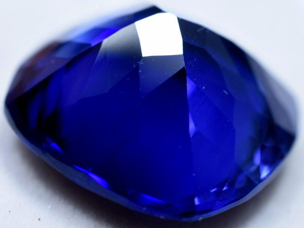 Natural 43.50 Ct Madagascar Royal Blue Sapphire GGL Certified Loose Gemstone