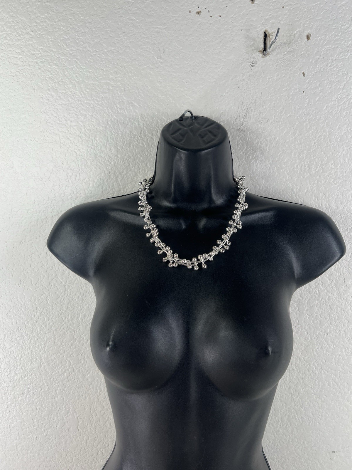 white copper silver tone DNA ball bead necklace wears like sterling sz 18in
