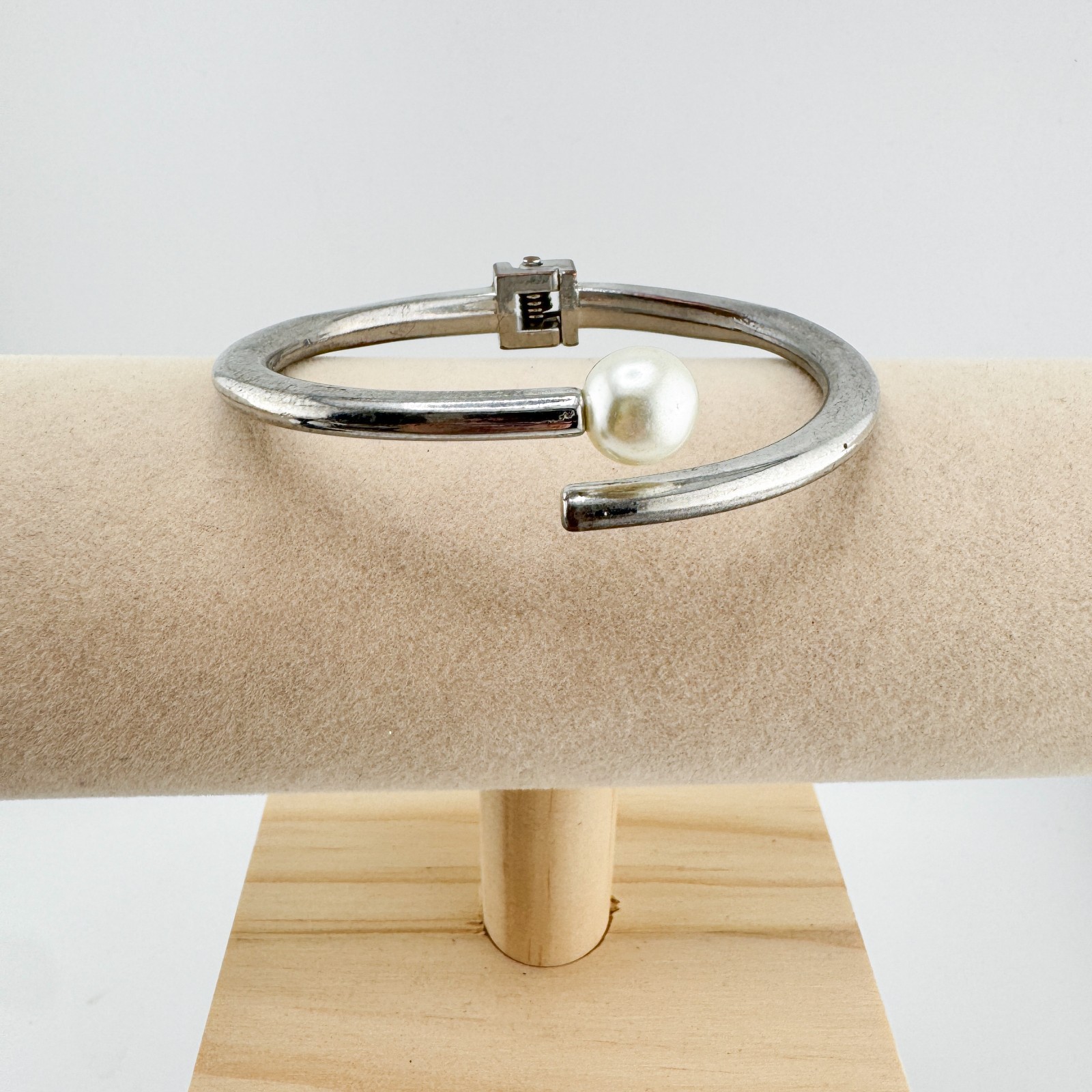 Vintage Silver Tone Open Ended Hinge Bangle Bracelet with Faux Pearl Accent