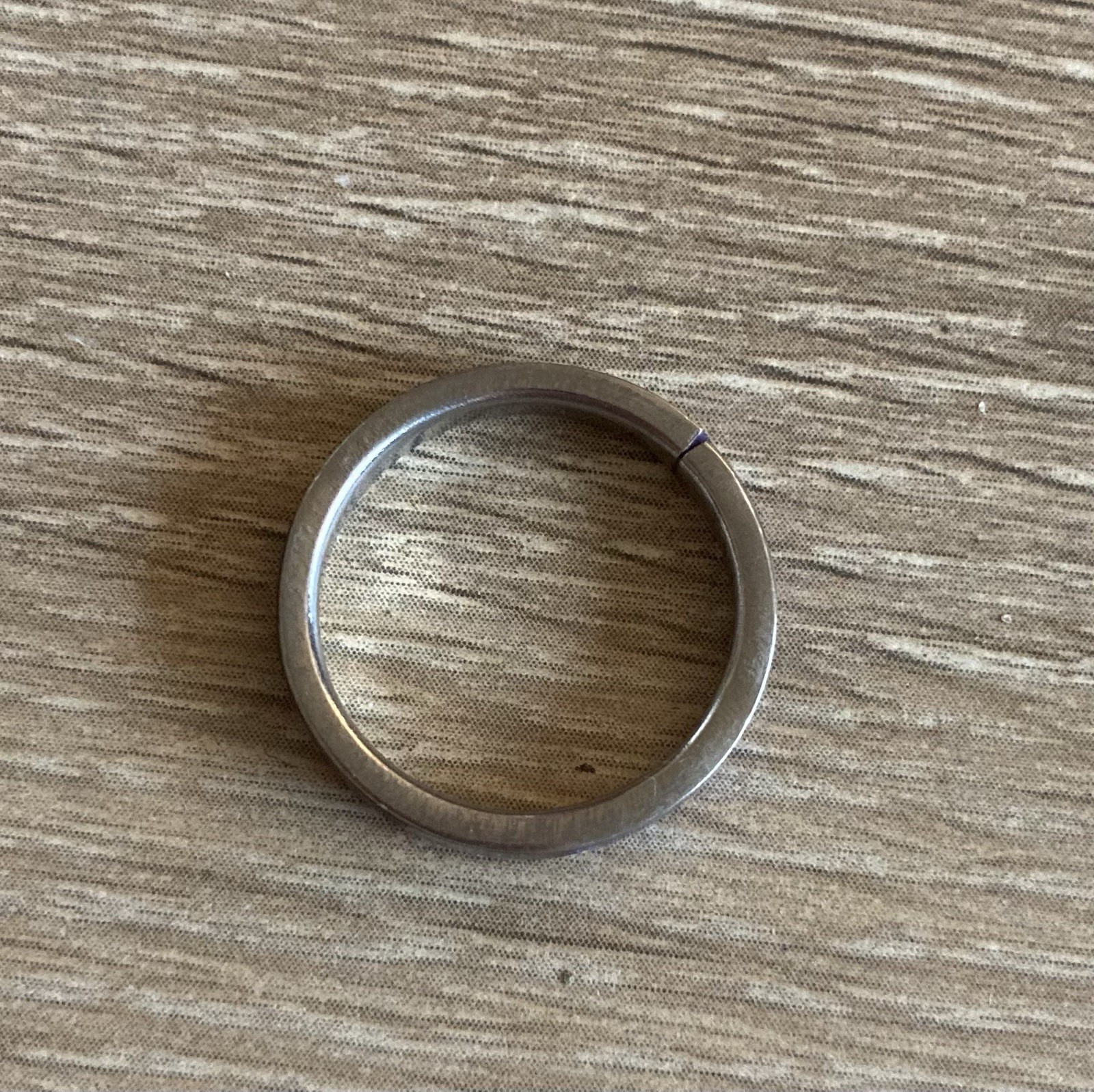 Fashion Purple Silver Color Band Ring Round No Stone Undated Era Jewelry Size 6