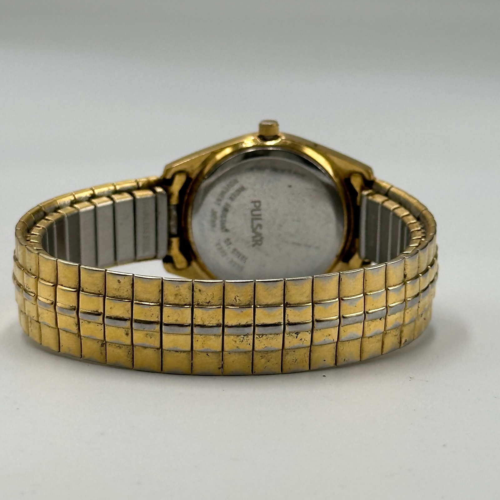 Pulsar Watch Women Gold Tone Round Easy To Read Dial Date Window New Battery