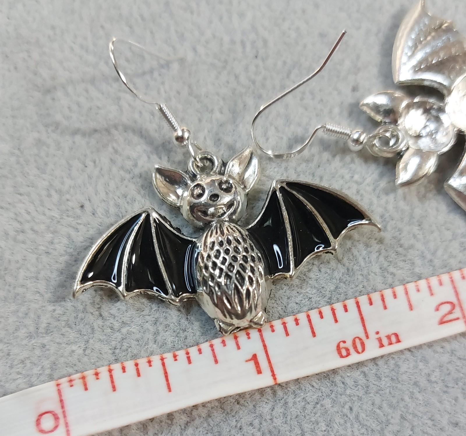 Black and Silver Bat Earrings – Halloween theme jewelry
