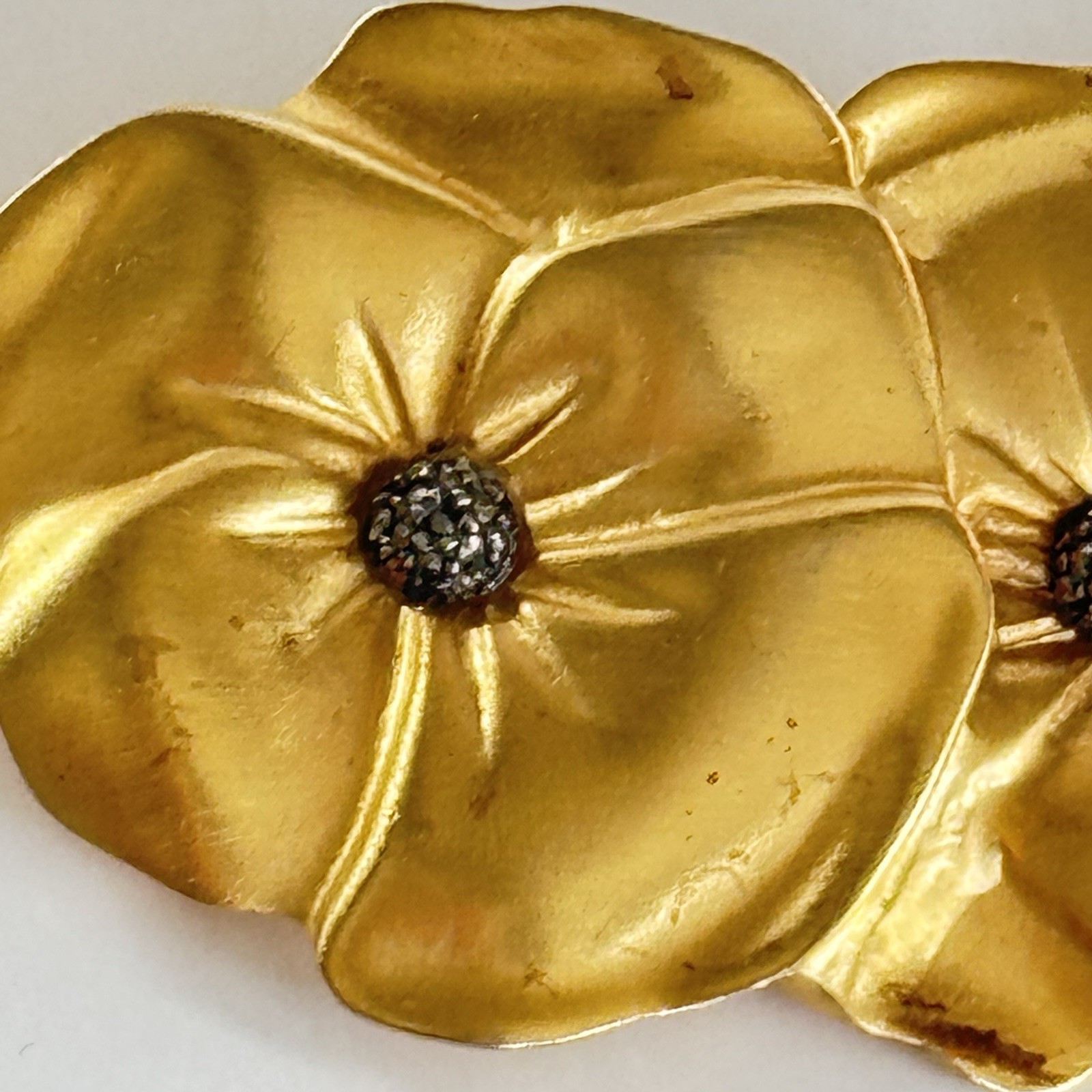 Vintage Judith Jack 80s/90s Satin Brushed Gold Tone Trio Pansy Flower Brooch HTF