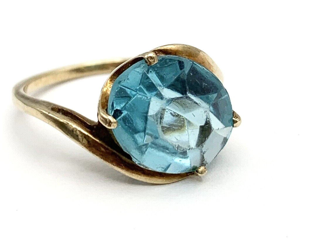 10K Yellow Gold Solitaire Blue Glass Cabochon Ring Size 6-1/2 & 3 Grams