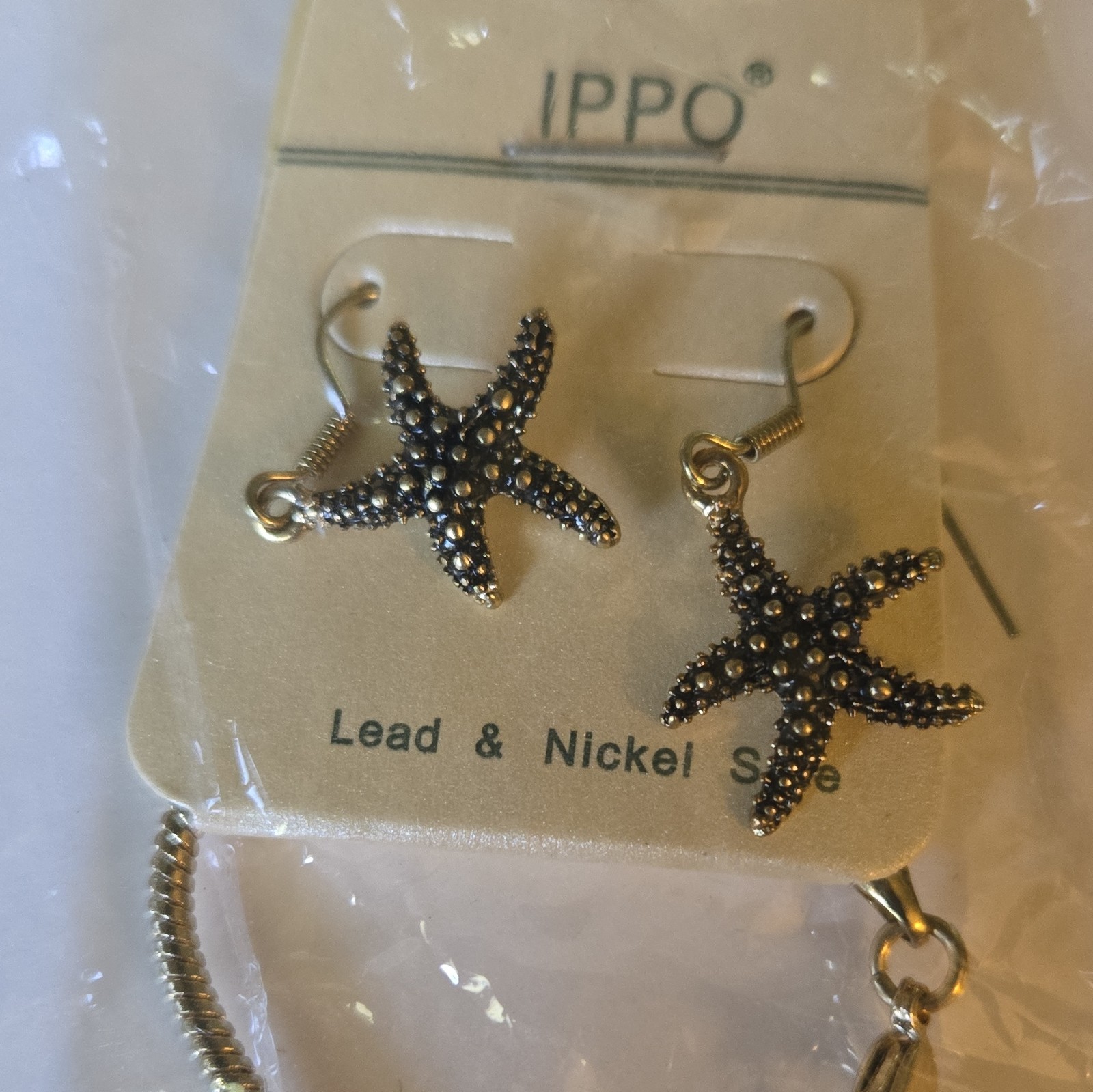 Starfish Beach Jewelry Set Necklace & Earrings, Gold With Black Tone, New