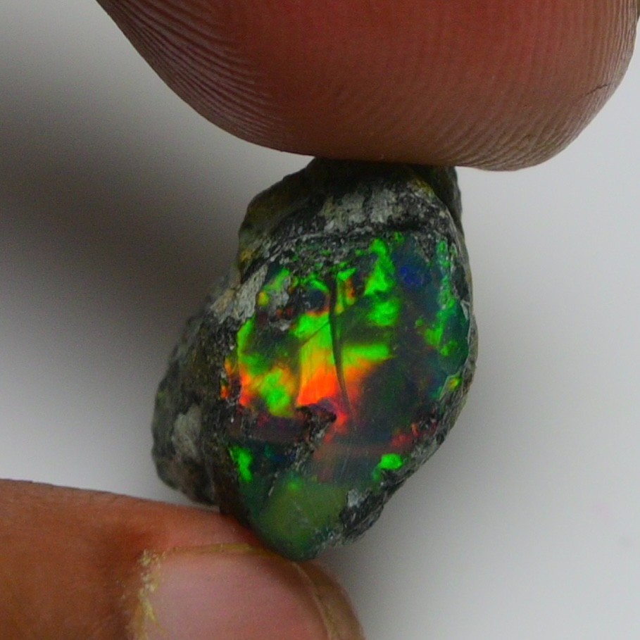 Ethiopian Black Opal Rough Natural 10.00 Carats 18X16 mm Gemstone For Jewelry