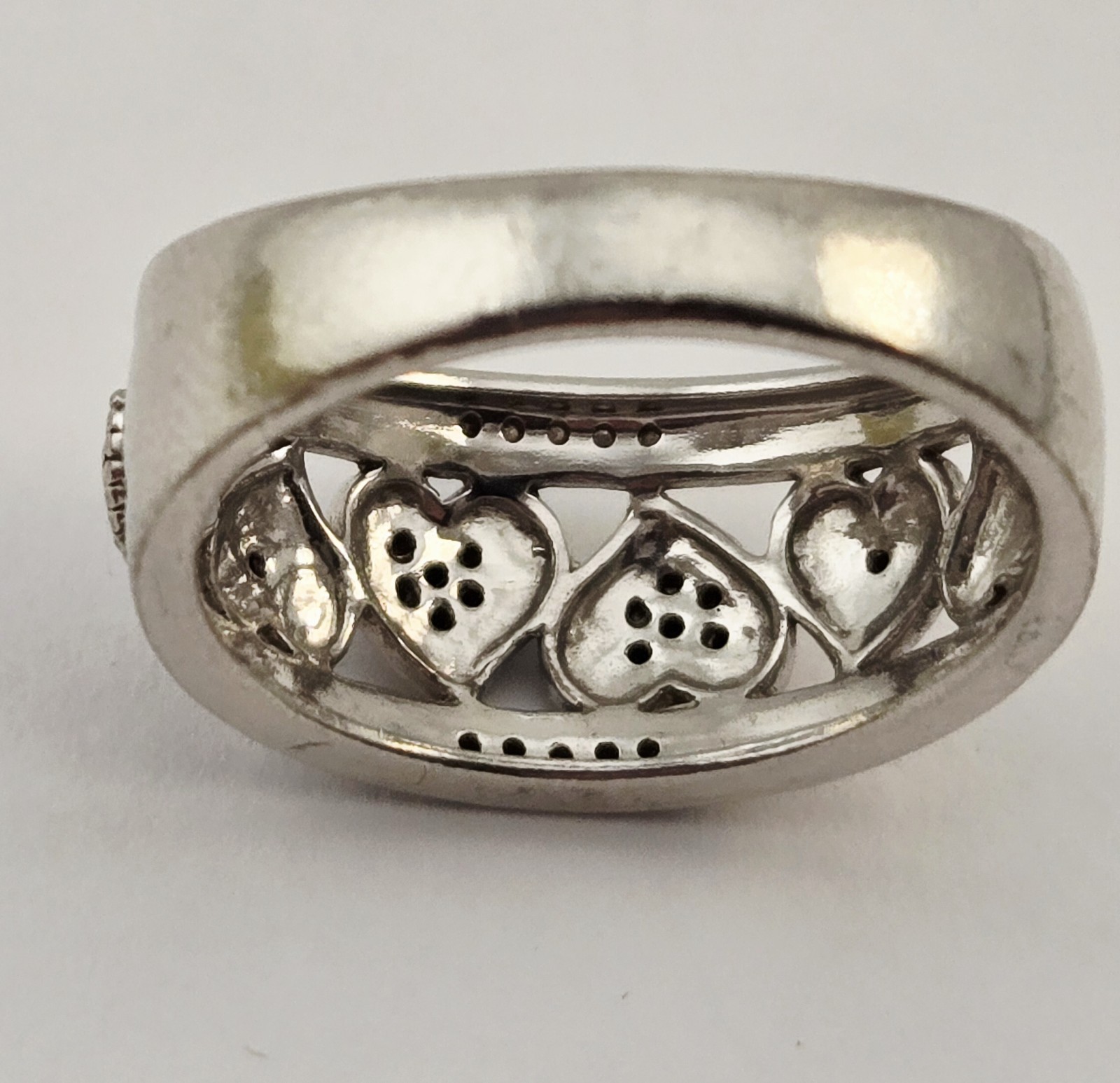 Vintage Sterling Silver Natural Diamond Chip Heart Band Ring Size 7 – 4.0g