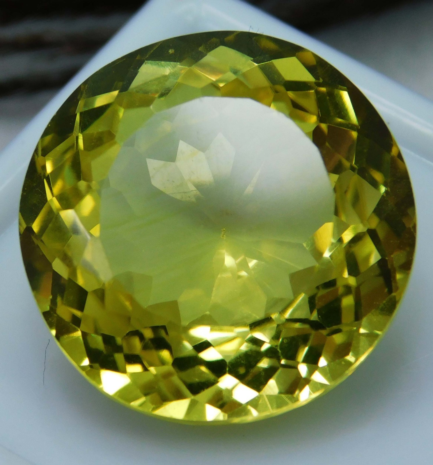 Certified 21.25 Ct Natural Ceylon Yellow Sapphire | Sri Lanka Origin | Loose Gem