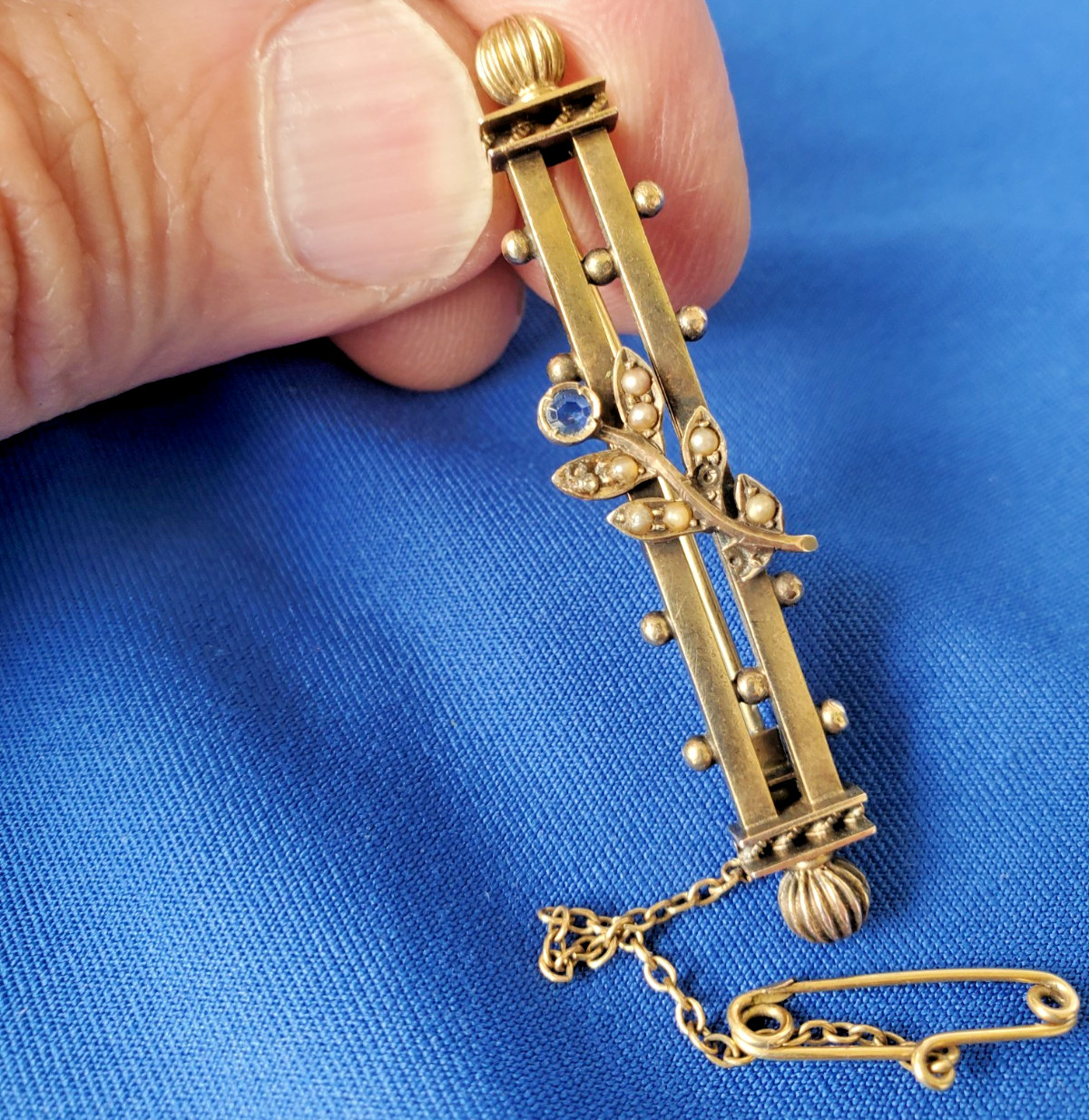 Original VICTORIAN SAPPHIRE PEARL Deco BROOCH 9K GOLD 4.2 GRAMS 2″ INCH Vintage