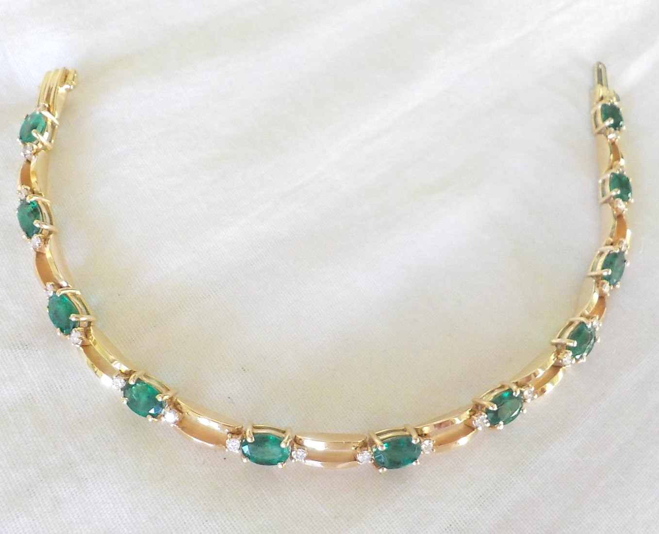 Heavy 14K Yellow Gold Natural Emerald Diamond Bracelet – 12.90 gms, 7.1 in, 5+ct