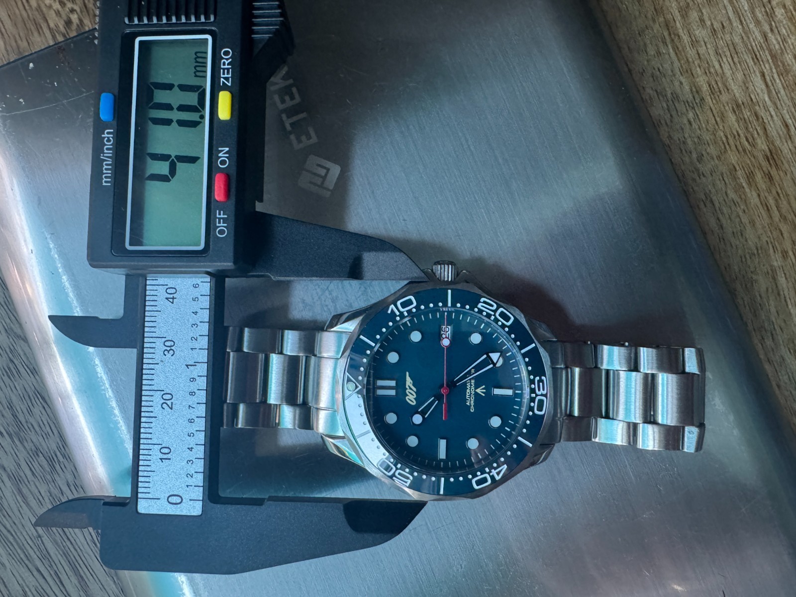 James Bond 007 “Casino Royale” NH35 Auto Watch Blue Dial Diver 100m 41mm