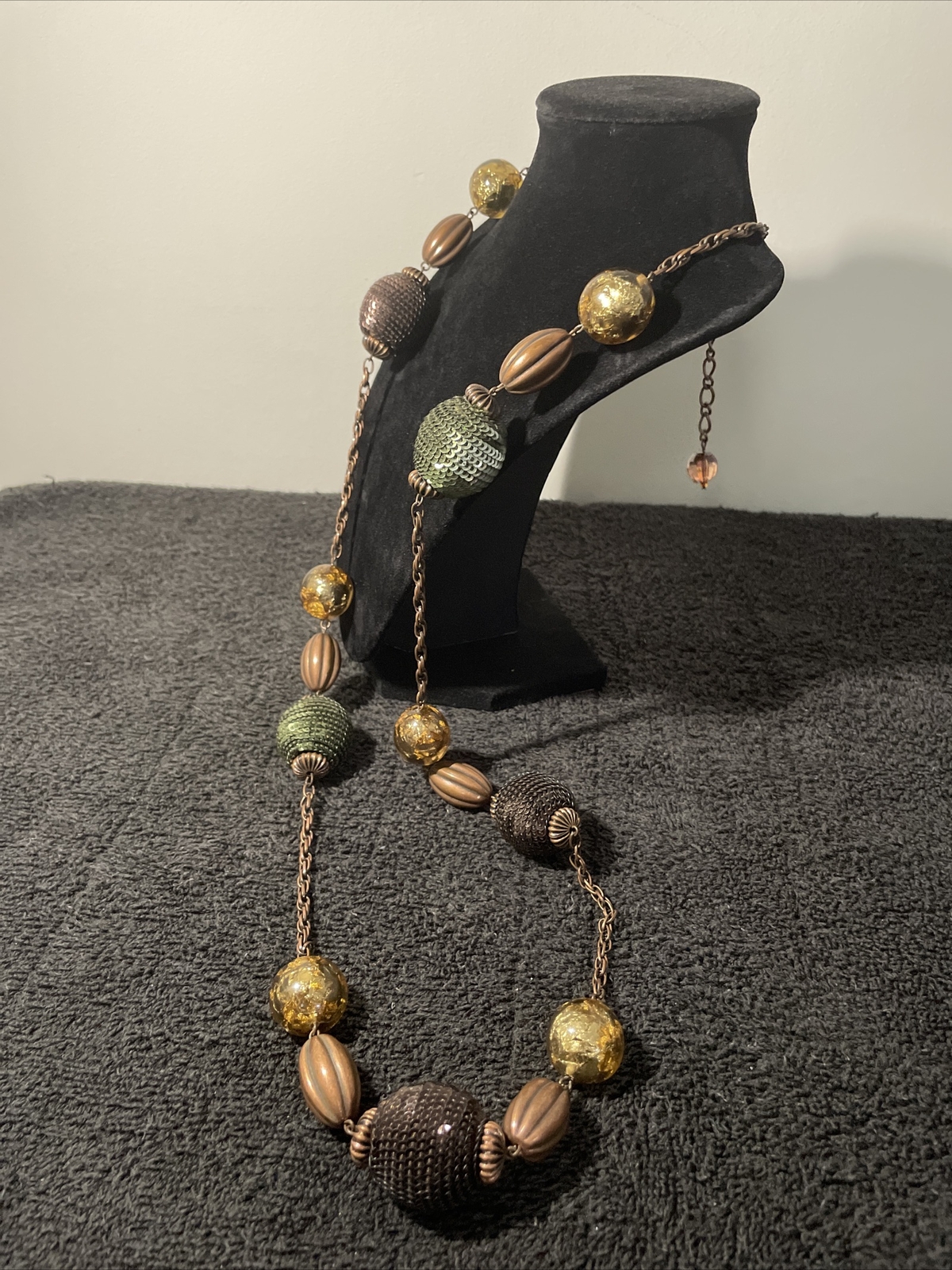 VTG Chunky Statement Beaded & Mixed Mesh Green Gold Honey Tan Sparkle Necklace