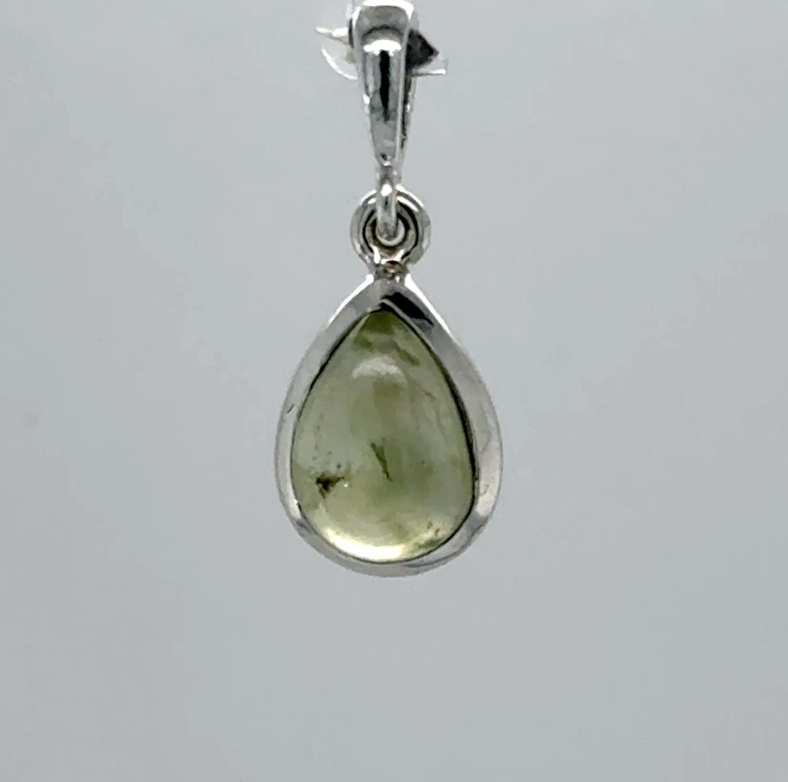 925 Sterling Silver – Green Drop Pear Prehnite Teardrop Celtic Pendant Charm