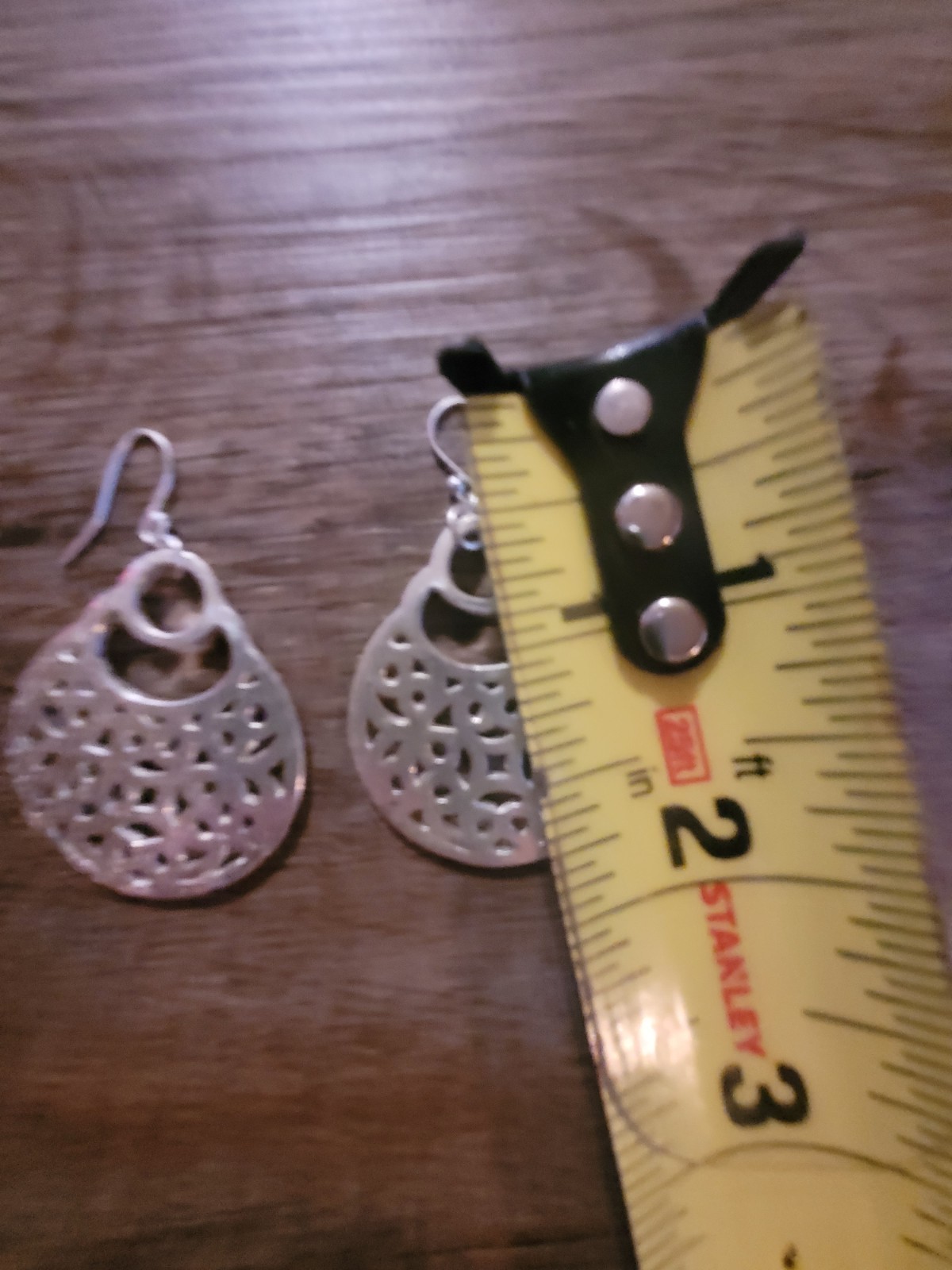 Southwestern Style Filligree Open Work Silvertone Earrings Pierced Dangle Hook