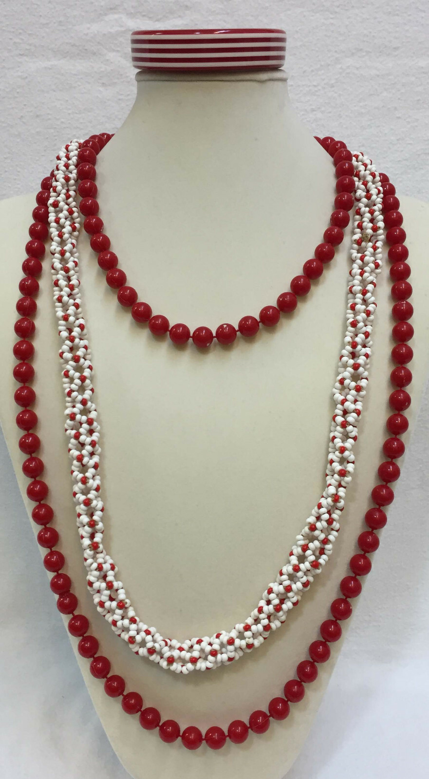 Plastic Bead Necklaces & Bracelet Red White Rope Strand String Bangle Lot 3