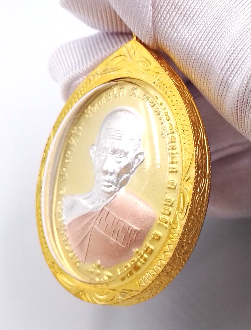 Pra LP Rouy, Ta Ta Go Temple , Ayutthaya Amulet Pendant 22K Thai Yellow Gold GP