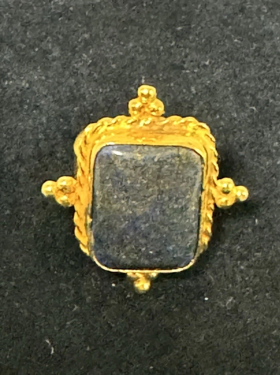 Gold Tone Statement Cocktail Ring Dark Stone Rectangular Cabochon Ornate