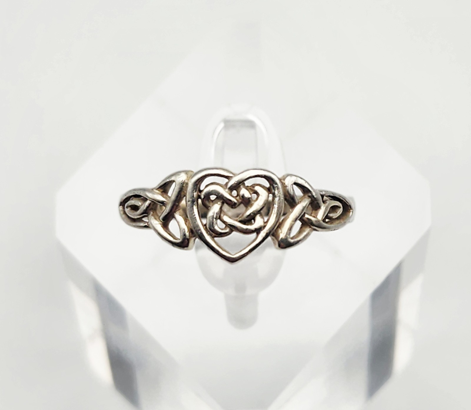 Peter Stone Company Ltd Sterling Silver Celtic Heart Trinity Knot Ring Size 9