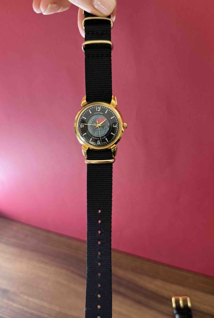 Watch Raketa Sputnik Mechanical Kirovskie Soviet USSR Russian Men RARE Vintage