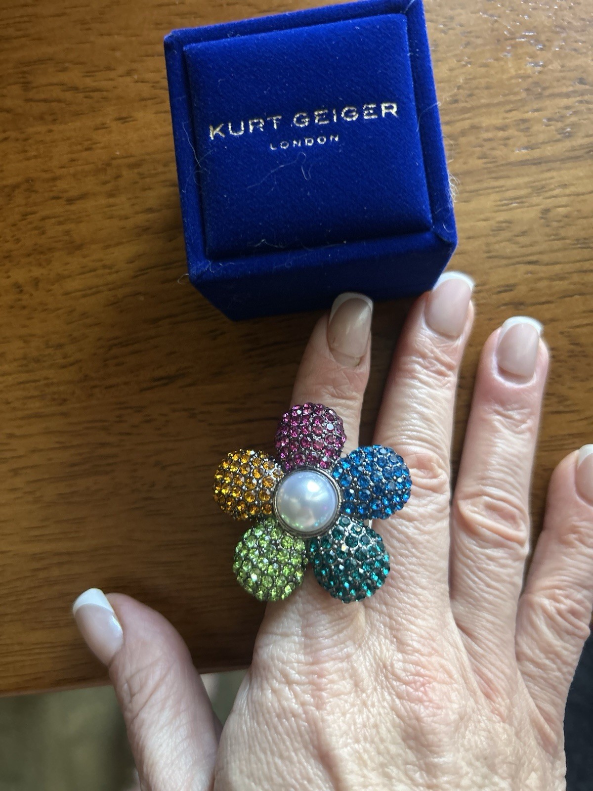 Kurt Geiger London Flower Cocktail Ring Multicolor Rhinestone Faux Pearl Sz 7