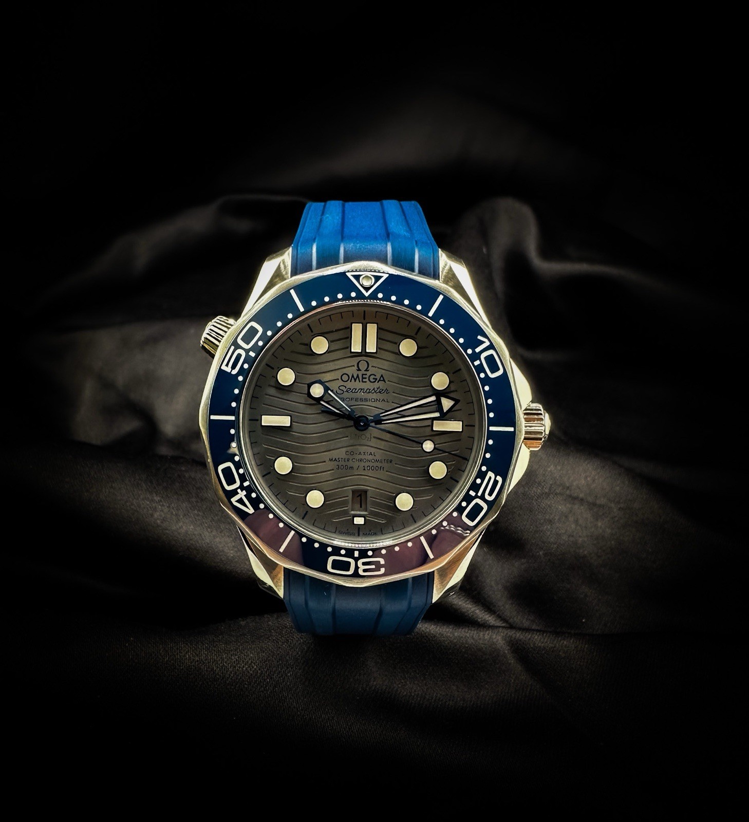 OMEGA Seamaster Diver 300M Blue Band Grey Dial Ref 210.32.42.20.06.001