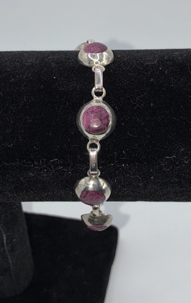 Peruvian 7.5 in Silver and Purple Stone Bracelet