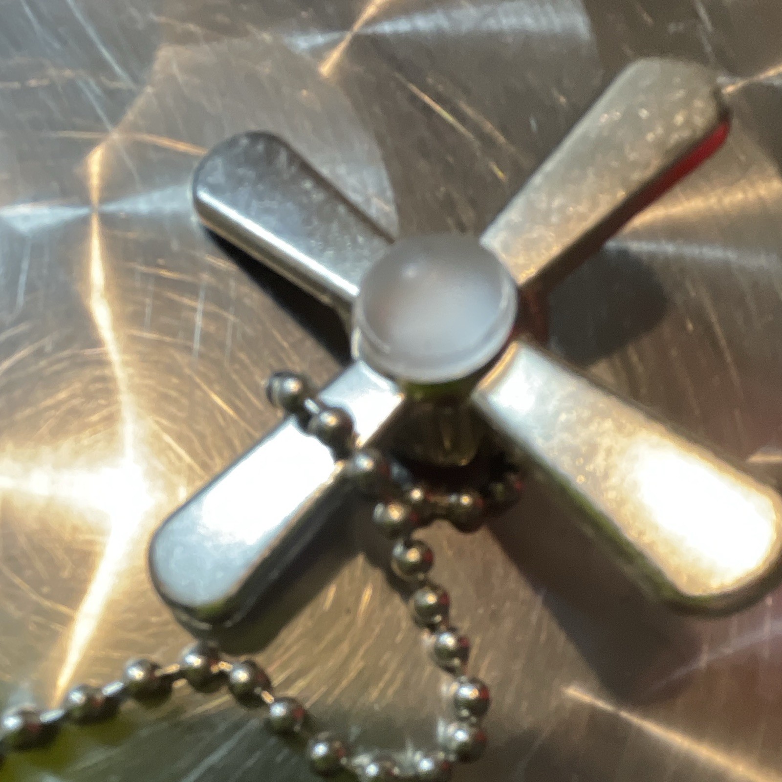 Silver Tone Airplane Propeller Pendant Chain Light/Fan Pull cord