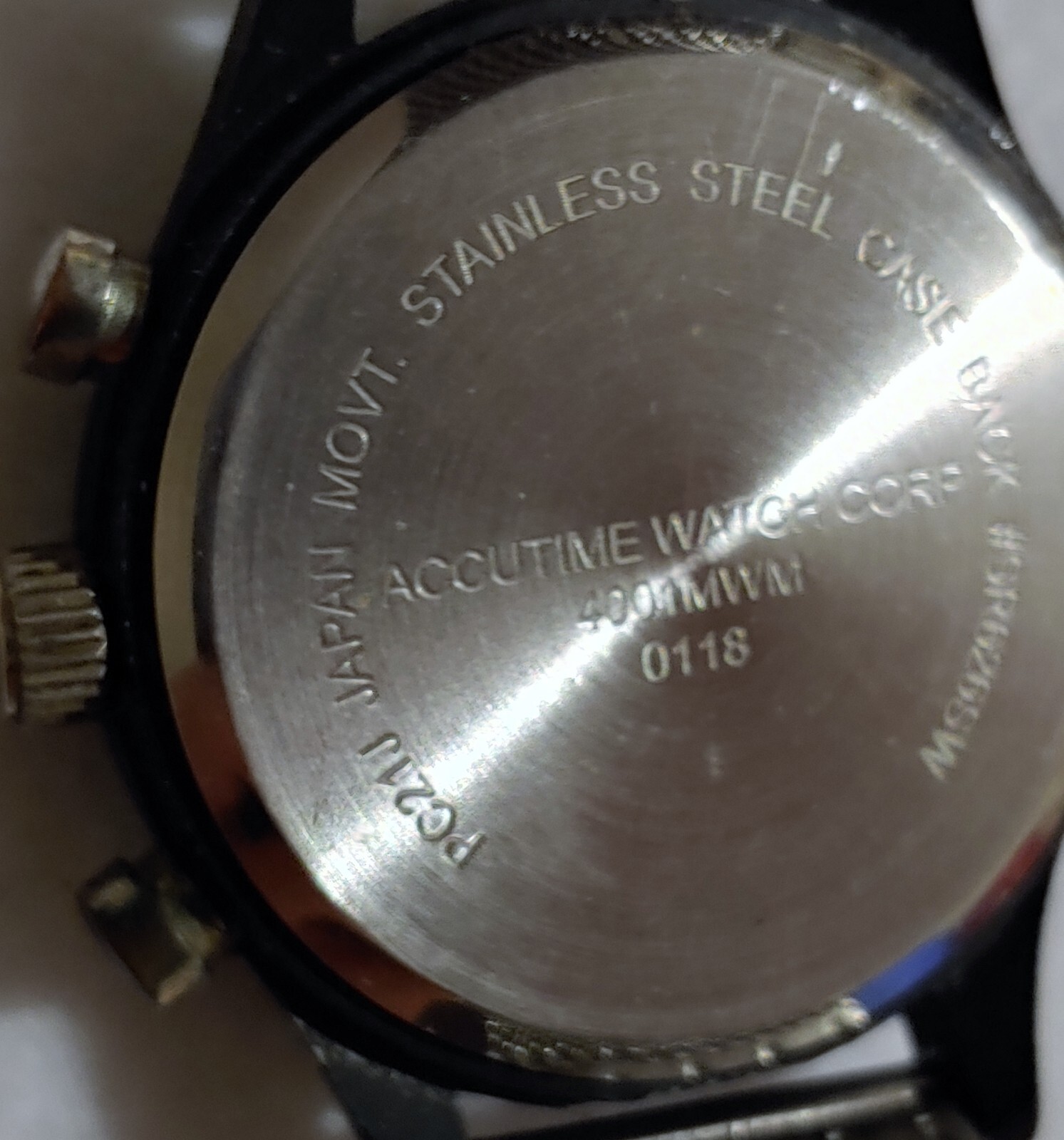 Accutime Watch Corp – Men’s Watch – #0118 – NEW Battery – Works good