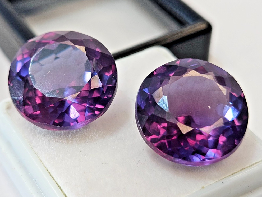 Round Cut Alexandrite 28-30 Ct Colour Change Pair Gemstone For Earring Making