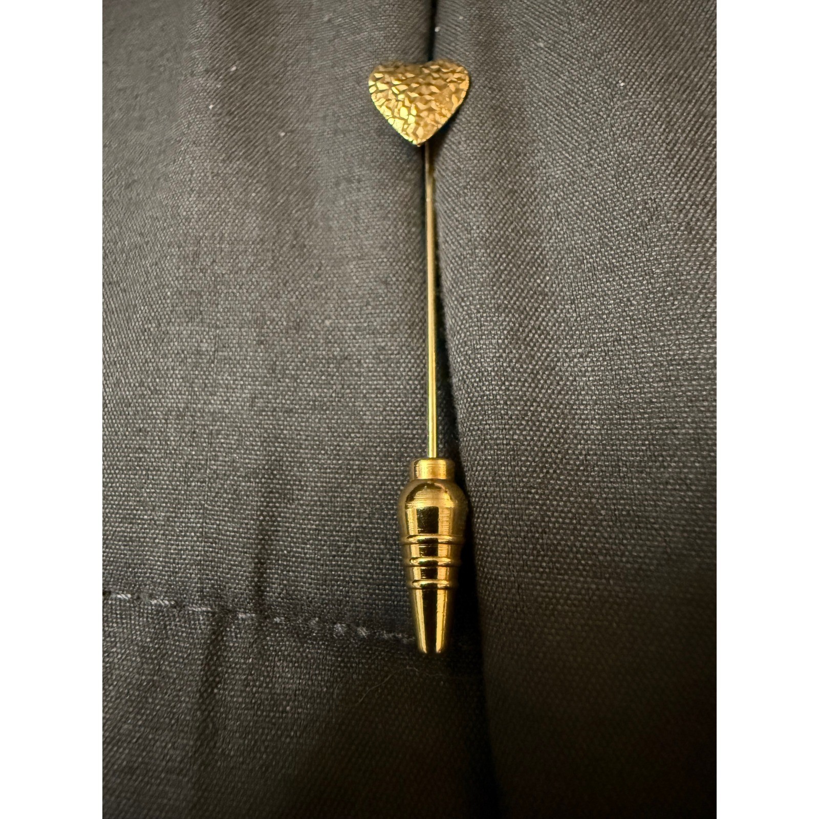 Vintage 18k Gold filled Textured Heart Stick Pin Lapel Hat pin