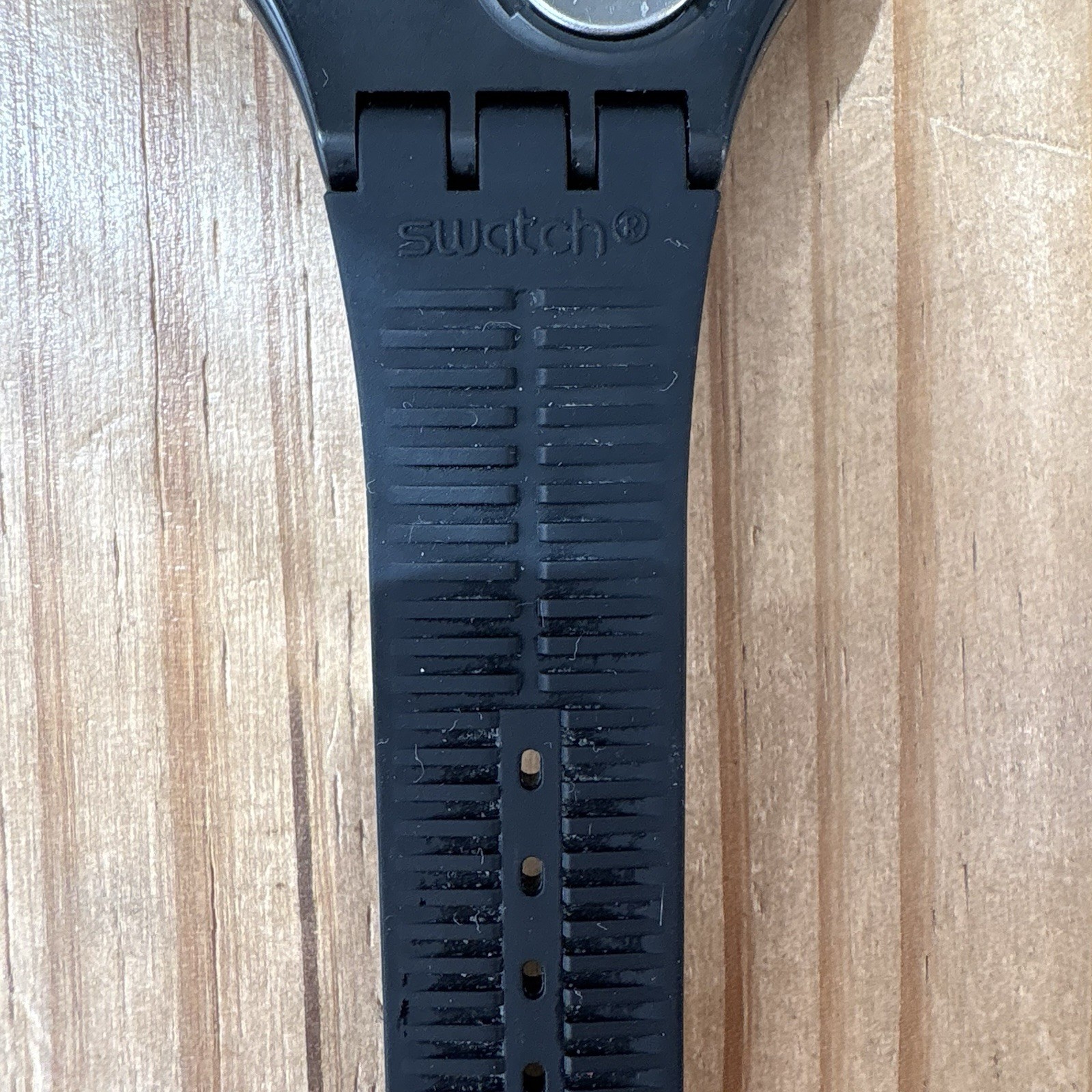 SWATCH Wrist Watch Gent 2012 – SUOZ151 – Fired Snake By Tin Tin – New Battery