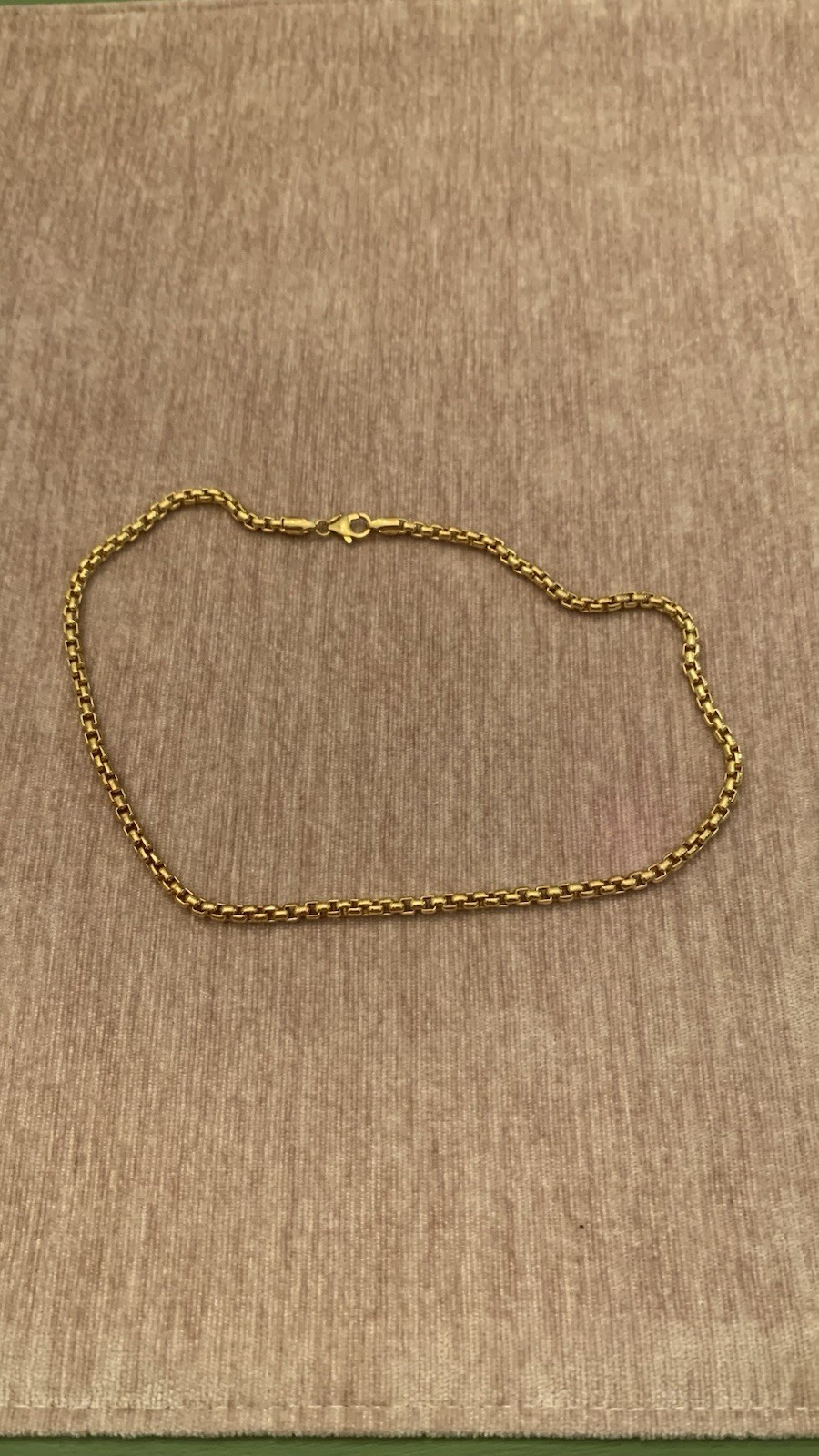 Women’s Rounded Box Chain 18”Made In Italy Excellent Condition Gold Tone