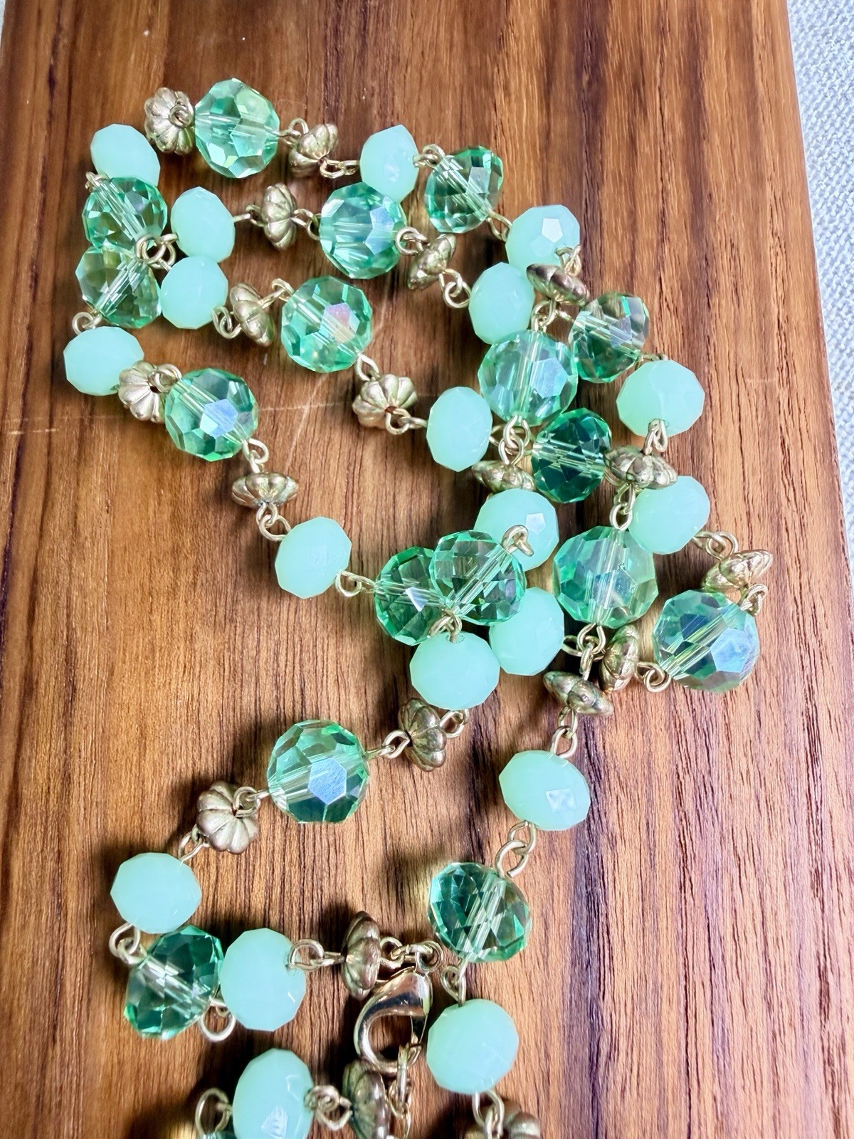 Liz Claiborne Green Round Crystal Bead Necklace Signed Adjustable Lobster Clasp