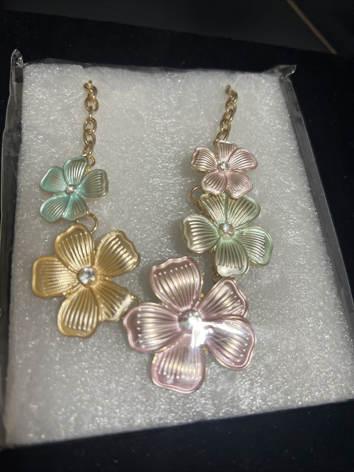 White Crystal Alloy Iron Necklace