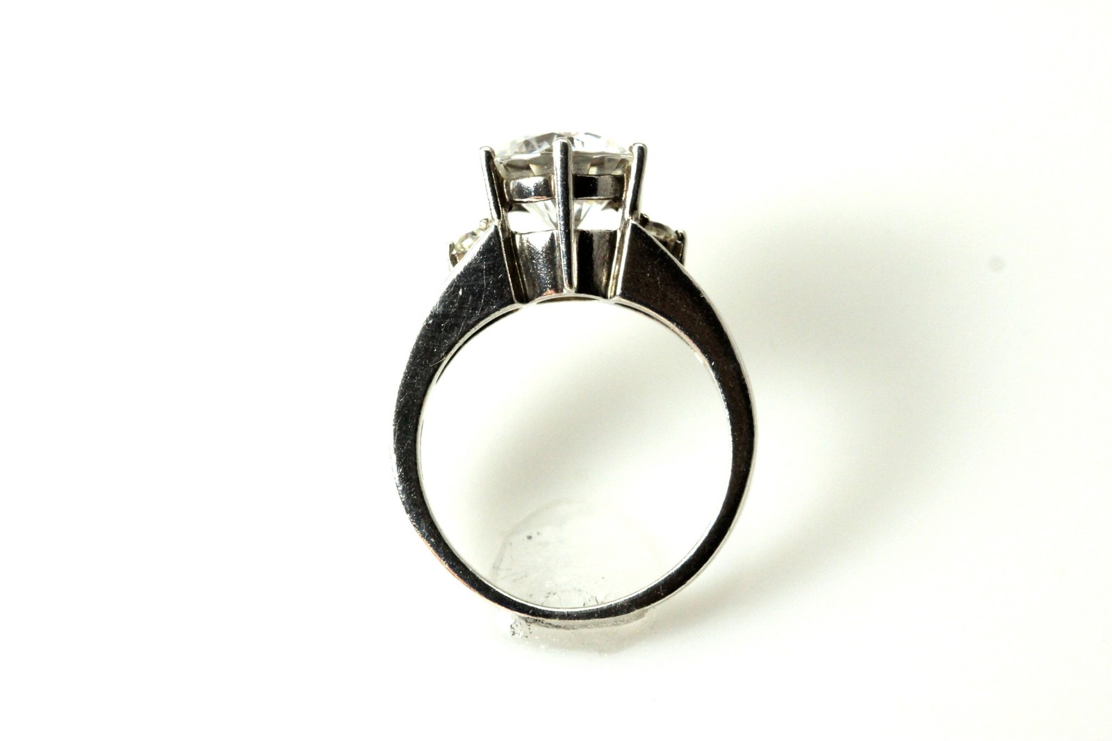 925 Sterling Silver Size 6 Round 9 mm Solitaire Ring 4.7 Grams (RIN6721)