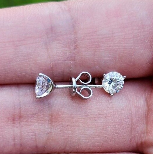 MEN 1CT Three Prong Moissanite 5.5mm Stud Earrings White Gold-Plated Silver
